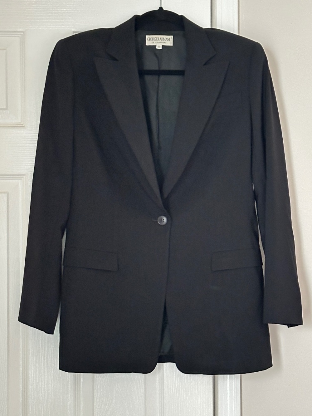 Giorgio Armani Le Collezioni Black One Button Blazer Italian Size 6 Virgin Wool
